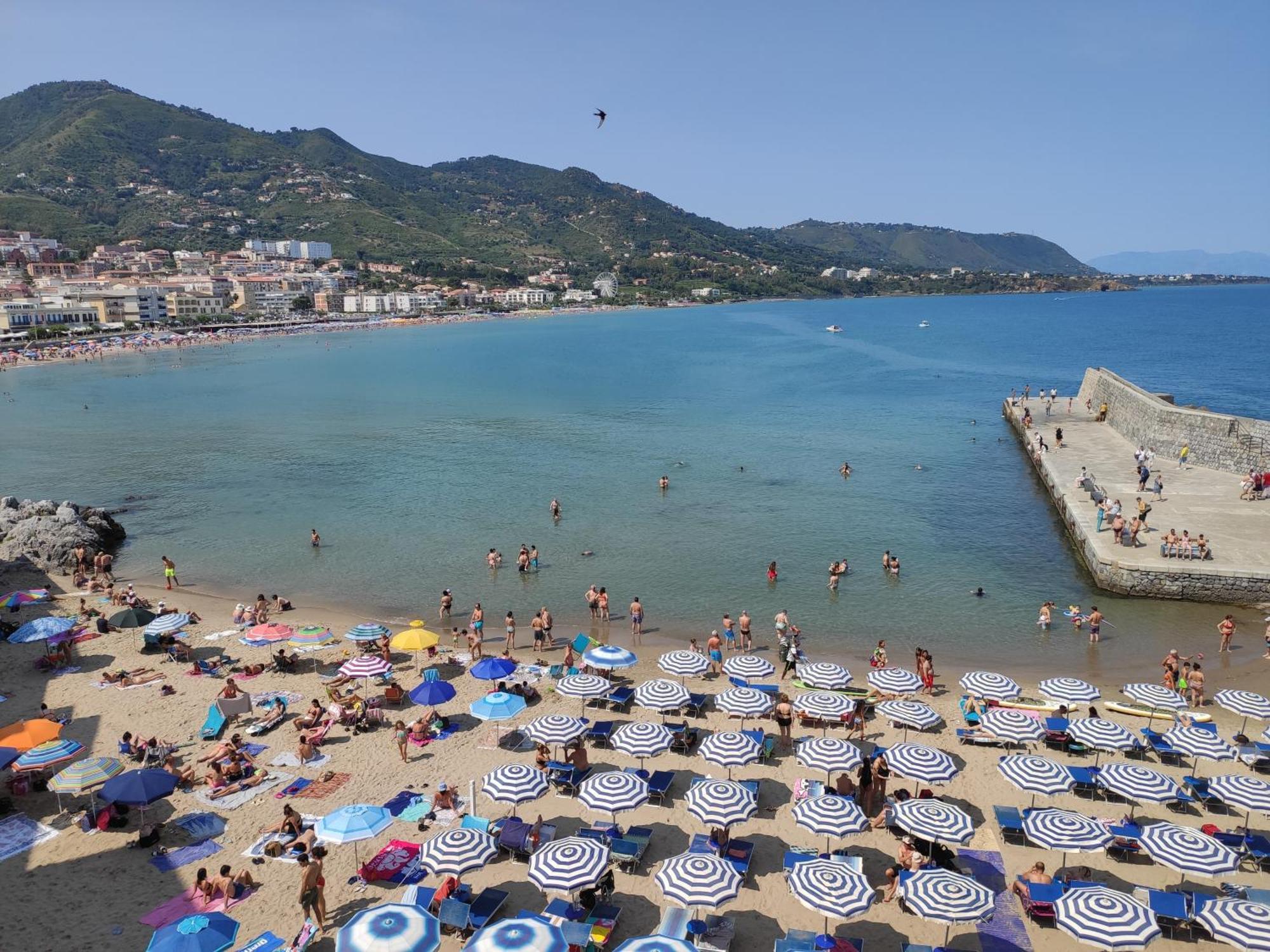 Casa Vacanze Tramonto Alla Marina Cefalù Exterior foto
